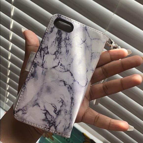 iPhone 6s marble wallet case - Picture 2 of 5